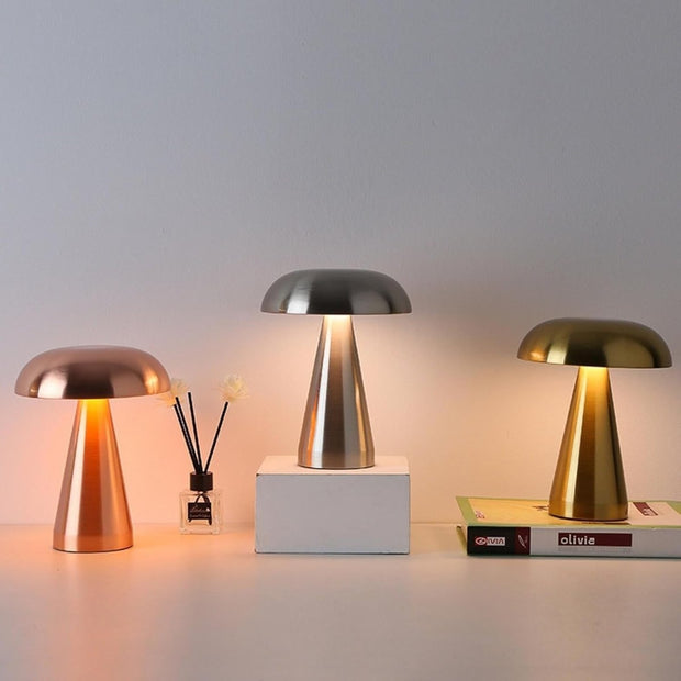 Alumis Tischlampe